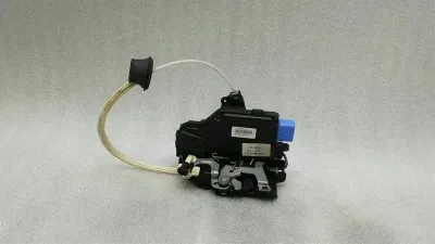 Porsche Boxster 987 facelift RHD right door lock 3D2837016 right hand drive.