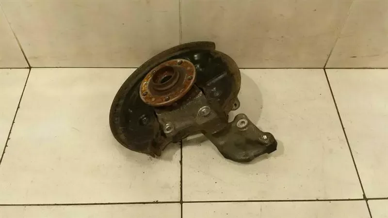 Audi RS3 8V left rear hub 5Q0505435J wheel bearing housing rear left