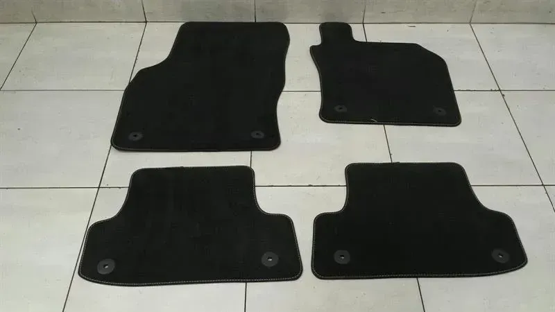 AUDI RS3 8V FLOOR CARPET MATT SET 8V2864435F RIGHT HAND DRIVE RHD