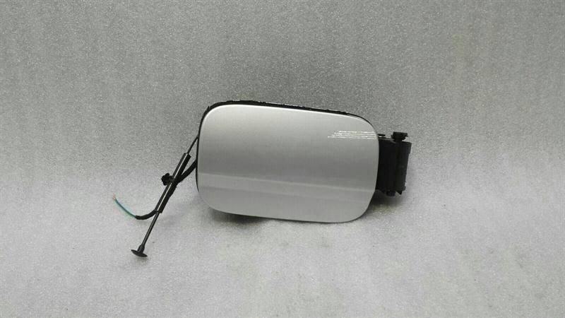 Mercedes C Class W204 Fuel Filler Cap A2047500103 Fuel Cap Fuel Flap