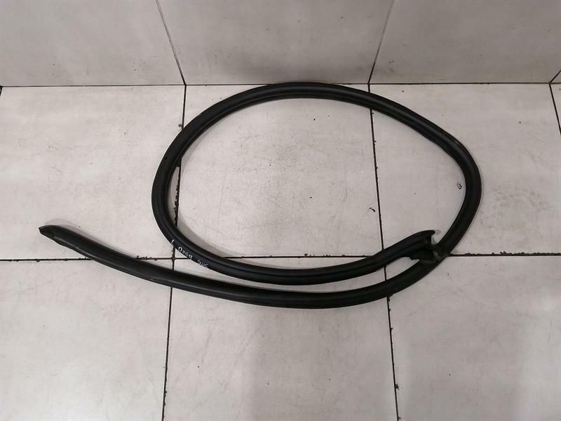 Porsche Boxster 986 Left Door Seal 98653790100 Door Seals Left