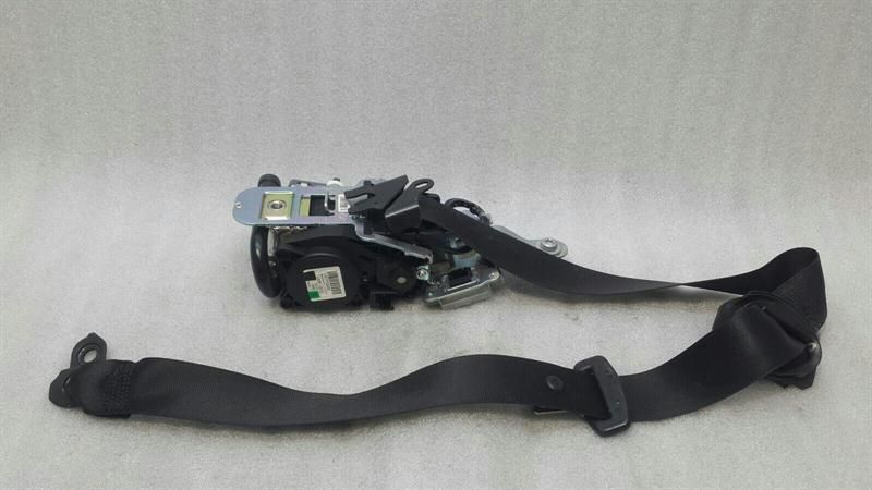 Mercedes E Class W212 front right seatbelt A2128607685 front seat belt