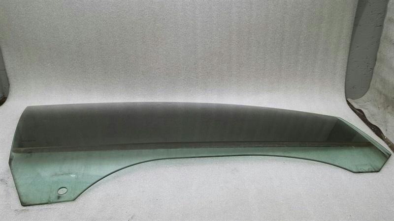 Mercedes E Class W207 FRH Door Glass A2077250210 Front Right Door Glass