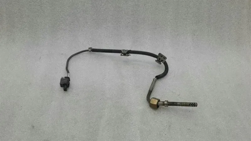 Mercedes E Class W212 Temperature Sensor A0081532728 Oxygen Sensor