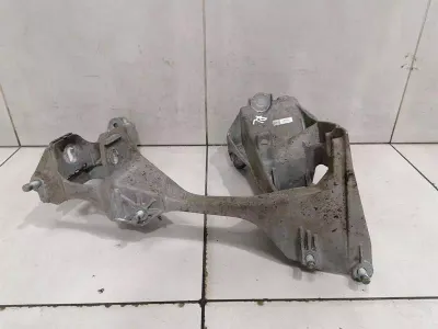 Porsche Boxster 718 subframe rear 98133105106 axle frame rear axle LH