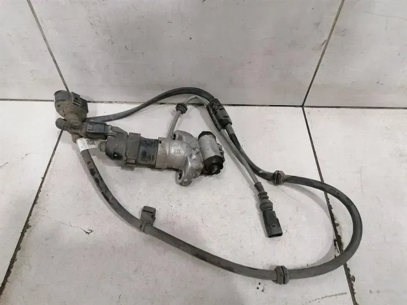 Porsche Boxster 718 PBM Park Brake Engine 298609403 Right Parking Brake Motor