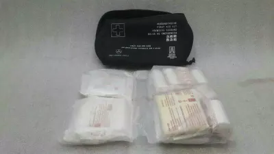 Mercedes A Class W176 First Aid Kit Bandage Box Verbatant Bag X156 W117