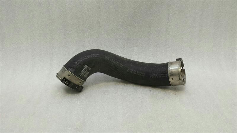 Mercedes SLK R172 intercooler pipe A1725280482 pressure pipe charge air pipe OM651
