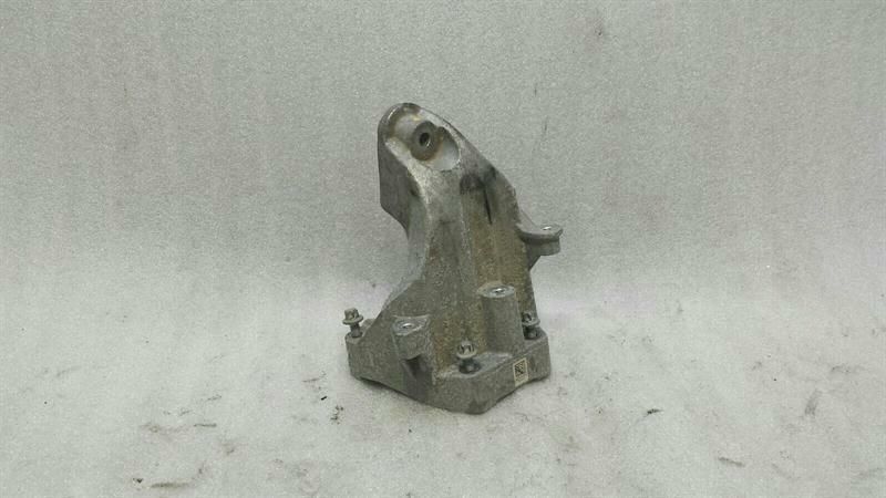 Mercedes SLK R172 Left Engine Mount A6512234004 Engine Holder Left OM651