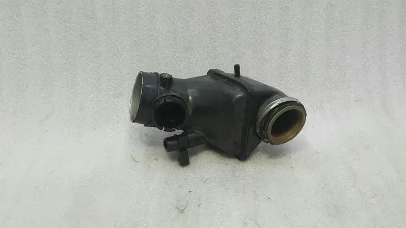 Mercedes GLA X156 Intake Pipe A6510900609 Intake Hose Intercooler 200CDI