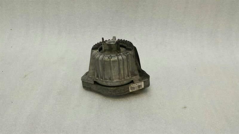 Mercedes SLK R172 Right Engine Mount A1722401417 Engine Holder Right