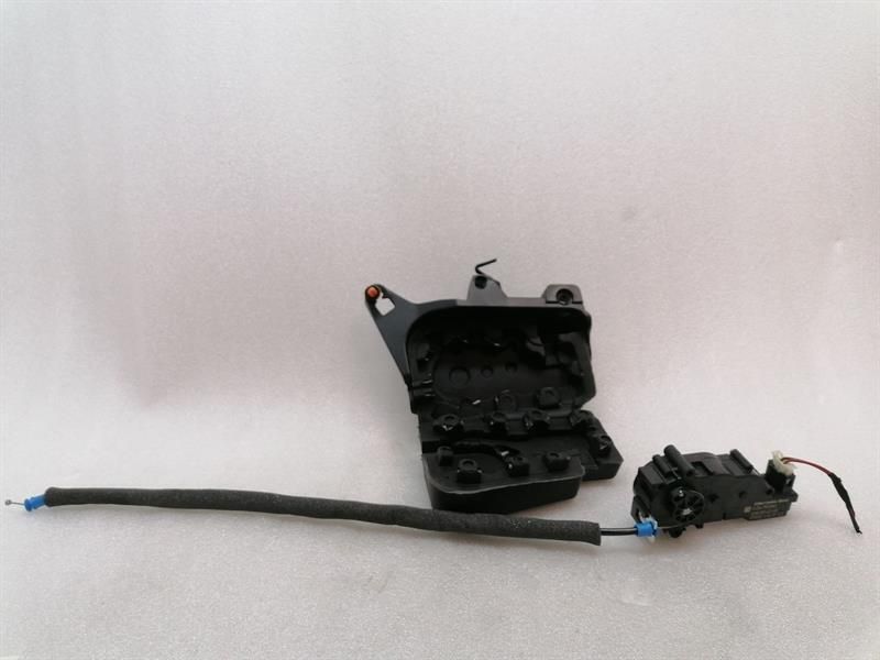Mercedes C W205 boat lock A2047500060 tailgate lock power lock actuator