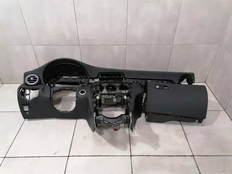 Mercedes C Class W205 Dashboard A2056804187 Dashboard (Head-up Display)