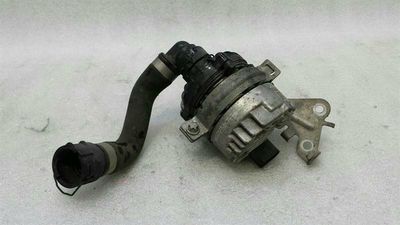 Mercedes C Class W205 Additional Cooling Pump A0005002586 Coolant Pump OM651