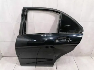 Mercedes C Class W204 Left Rear Door A2047302100 Rear Left Door