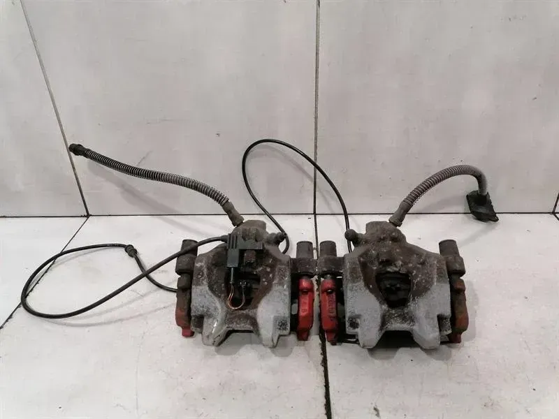 Mercedes C Class W204 Rear Brake Caliper A2044230181 Brake Caliper Rear Set