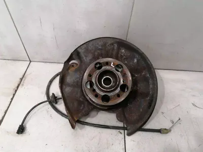 Mercedes CLK W208 Left Rear Hub A2023509408 Wheel Bearing Housing Rear Left