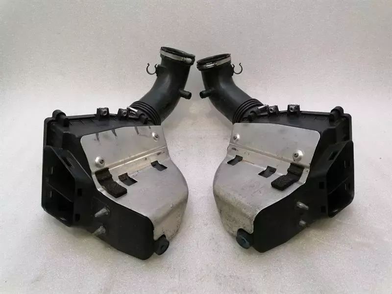 Audi RS5 8T Air Filter Box 8T0133836B Air Filter Box