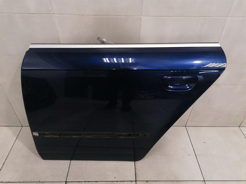 Audi RS4 8E B7 Left Rear Door 8E0833051K Door Rear Left