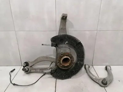 BMW 6 Series F13 Right Front Hub 31212284054 Wheel Bearing Housing Front Right