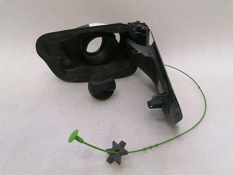 BMW 6 Series F13 fuel filler cap 51177228213 fuel cap tank flap
