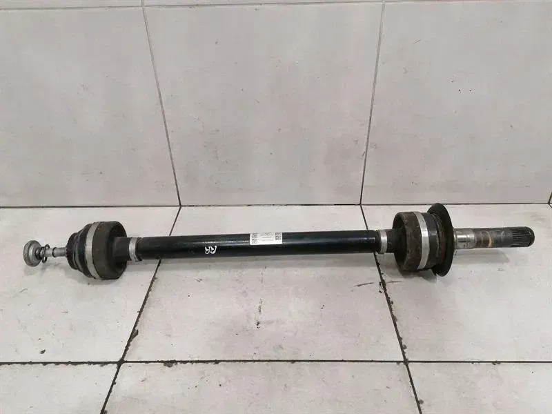 BMW 5 F90 G30 M5 drive shaft rear right 7856936 rear right drive shaft