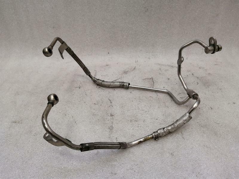 BMW 5 Series F10 M5 Turbo Oil Pipe 7847201 Oil Line S63 V8