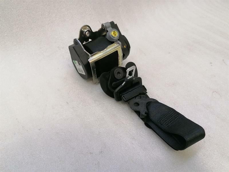 BMW 5 Series F10 front right seatbelt 618120800 seat belt front belt RE