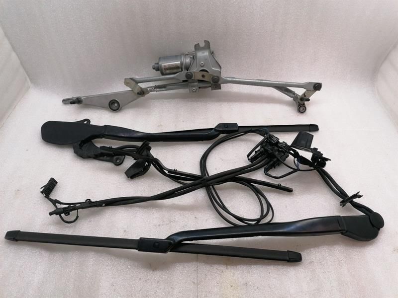 MERCEDES SL R231 FRONT WIPER ENGINE A2318200640 RHD RIGHT HAND DRIVE