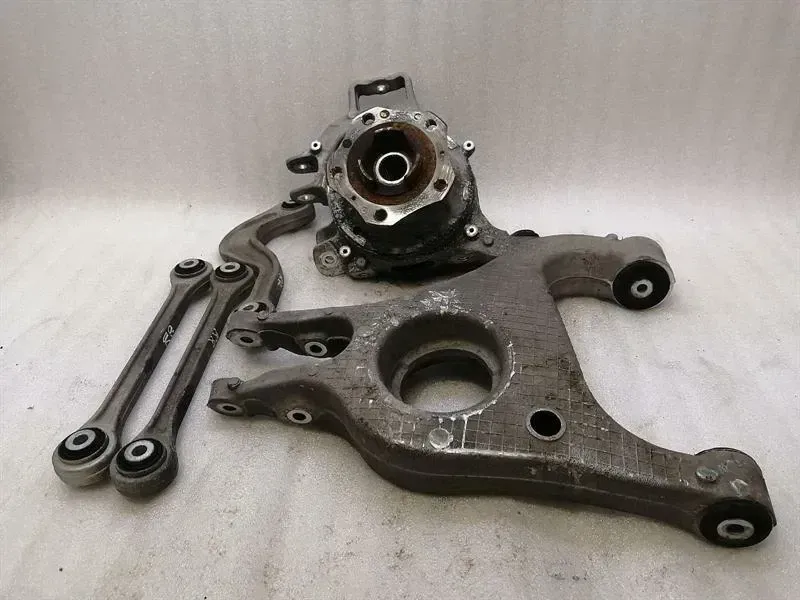 Porsche Panamera 970 Right Rear Hub 97033161220 Wheel Bearing Case Rear Right