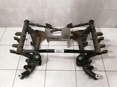 ASTON MARTIN VANTAGE V8 CONVERTIBLE Subframe Rear BG33-5R003-AC Axle Frame Rear Axle