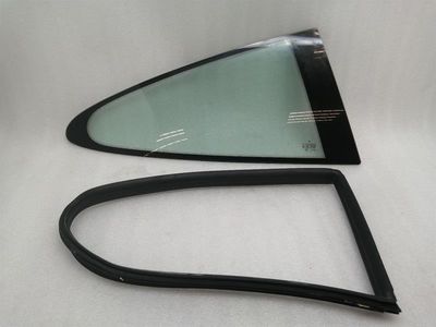 Porsche 911 997 right rear quarter glass 99754311205 door window 1/4 rear right