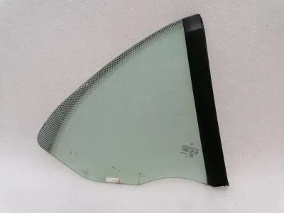 Porsche 911 997 left rear quarter glass 99754311111 door window 1/4 rear left
