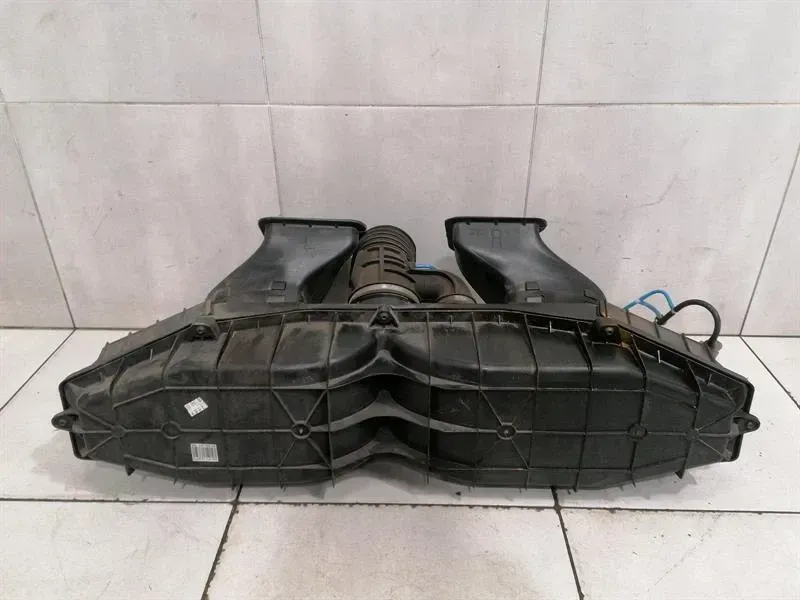 Porsche 911 991 Air Filter Box 99111002202 Air Filter Box