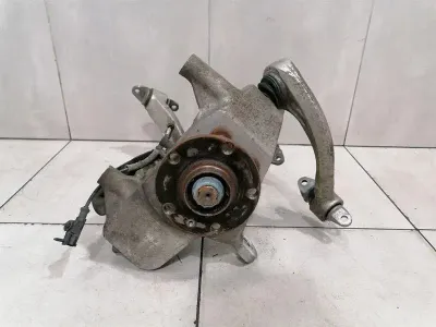 McLaren 570S Spider Right Front Hub 13BA103CP Wheel Bearing Case Front Right