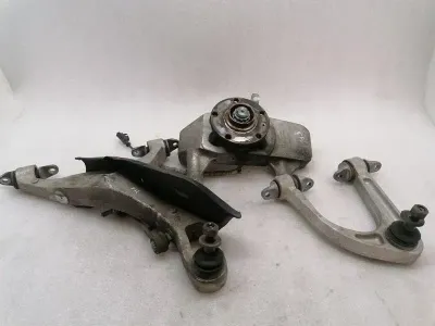 McLaren 570S Spider Right Front Hub 13B1203CP Wheel Bearing Housing Front Right