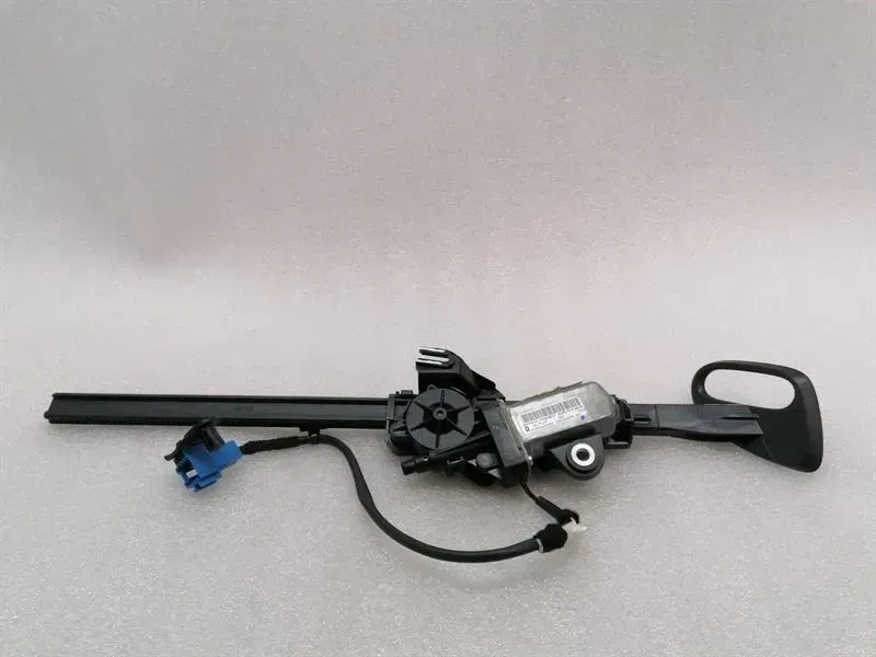 Mercedes C Class W205 Right Seatbelt Feeder A2057600282 Belt Strap Front Right