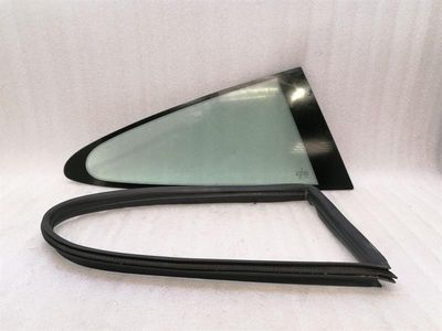 Porsche 911 997 right rear quarter glass 99754311200 door window 1/4 rear right