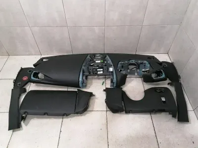 ASTON MARTIN VANTAGE AM6 2018-2025 DASHBOARD RHD dashboard BLACK LEATHER