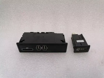 Mercedes GT 4-DOOR X290 Electronic Module A2138200401 Control Unit MULTIMEDIA