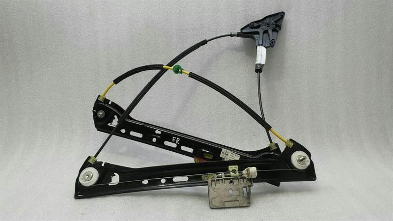MERCEDES C CLASS W205 RIGHT DOOR WINDER A2057200446 WINDOW REGULATOR RIGHT COUPE