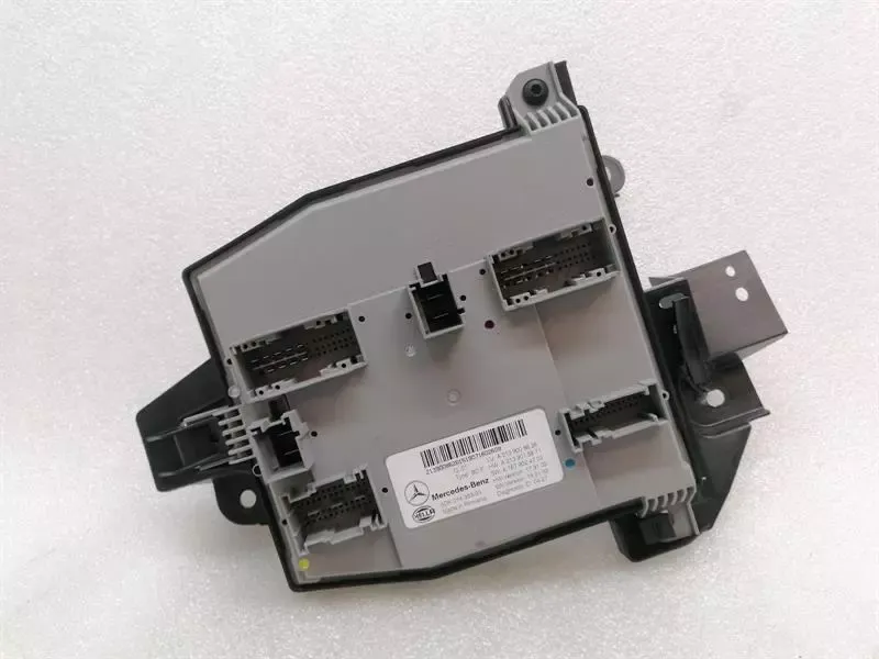 Mercedes GT 4-DOOR X290 GT63S AMG Electronic Module A2139008626 Control Unit SAM