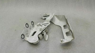 Mercedes C Class W205 Bonnet Hinge RHS A2058800928 Hood Hinge Right