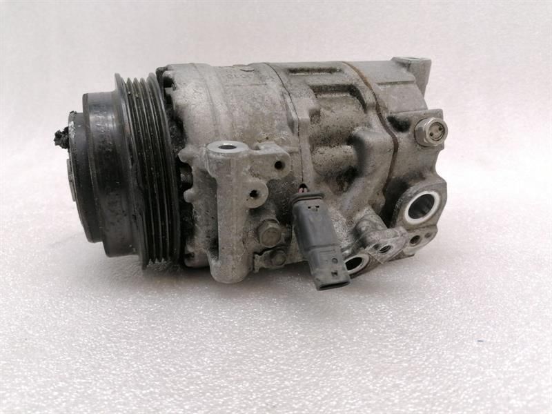 Mercedes C Class W205 A/C Compressor A0008304702 Air Conditioning Compressor