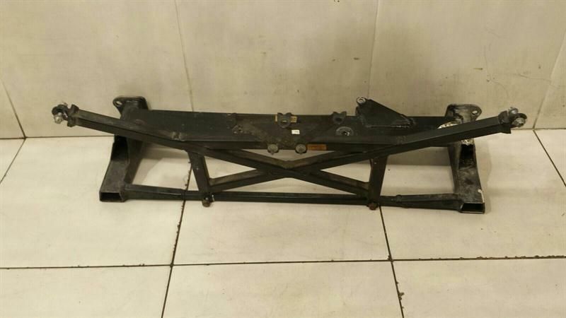 Mercedes GT C190 GTR Transmission Holder Bracket A1902401300 Holder Carrier
