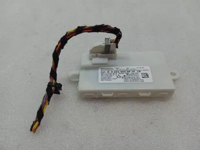 Mercedes C Class W205 Electronic Module A2229009915 Control Unit KEYLESS