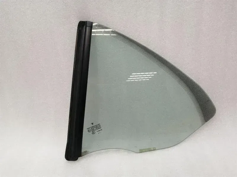 Porsche 911 997 left rear quarter glass 99754311111 door window 1/4 rear left