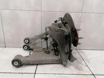 Tesla Model S 100D Right Rear Hub 1058540-00-B Wheel Bearing Housing Rear Right