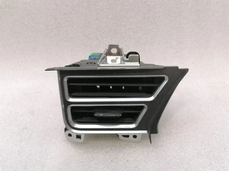 TESLA MODEL X 75D Center Right Air vent 1023270-00-C RHD RIGHT HAND DRIVE