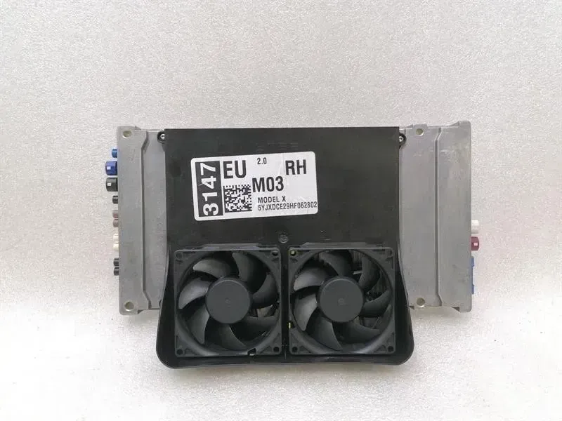 Tesla Model X 75D Auto Pilot Module 1078321-00-G ECU